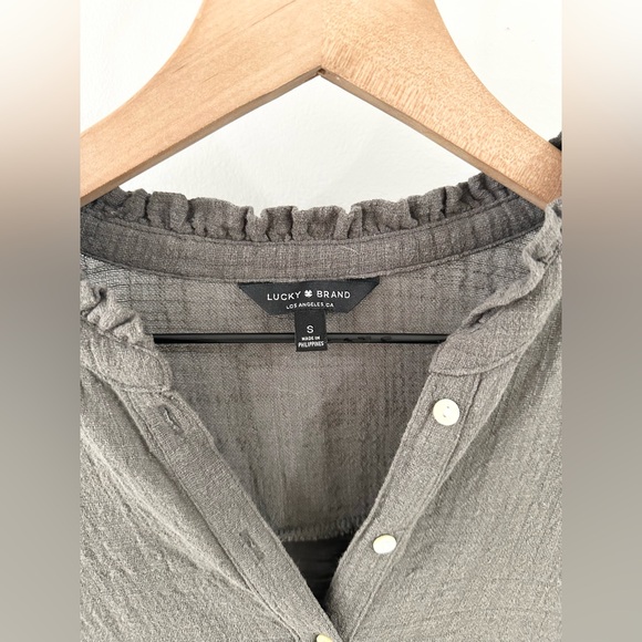 Lucky Brand Quarter Button Peasant Blouse Olive Size Small - Picture 4 of 5